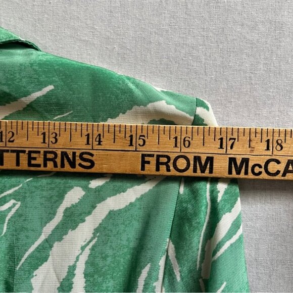 Selected Femme Long-Sleeve Marble-Print Midi Wrap Dress Sz 38/ 8 - Picture 10 of 12